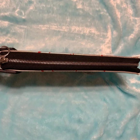 Chucky Knife Purse - Picture 9 of 14